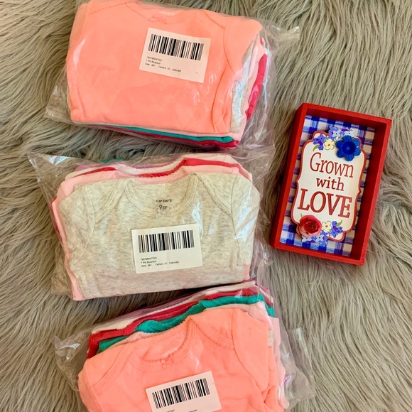 SOLD ❤️NWT CARTER’S BABY GIRLS 7 PCK BODYSUITS❤️ - Picture 2 of 6